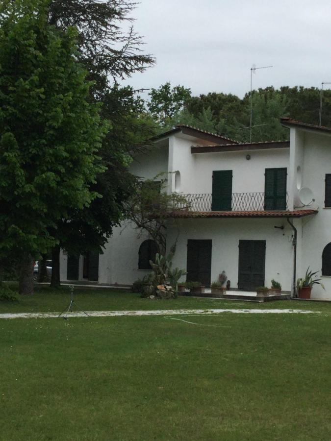 Villa Poveromo Масса Екстер'єр фото